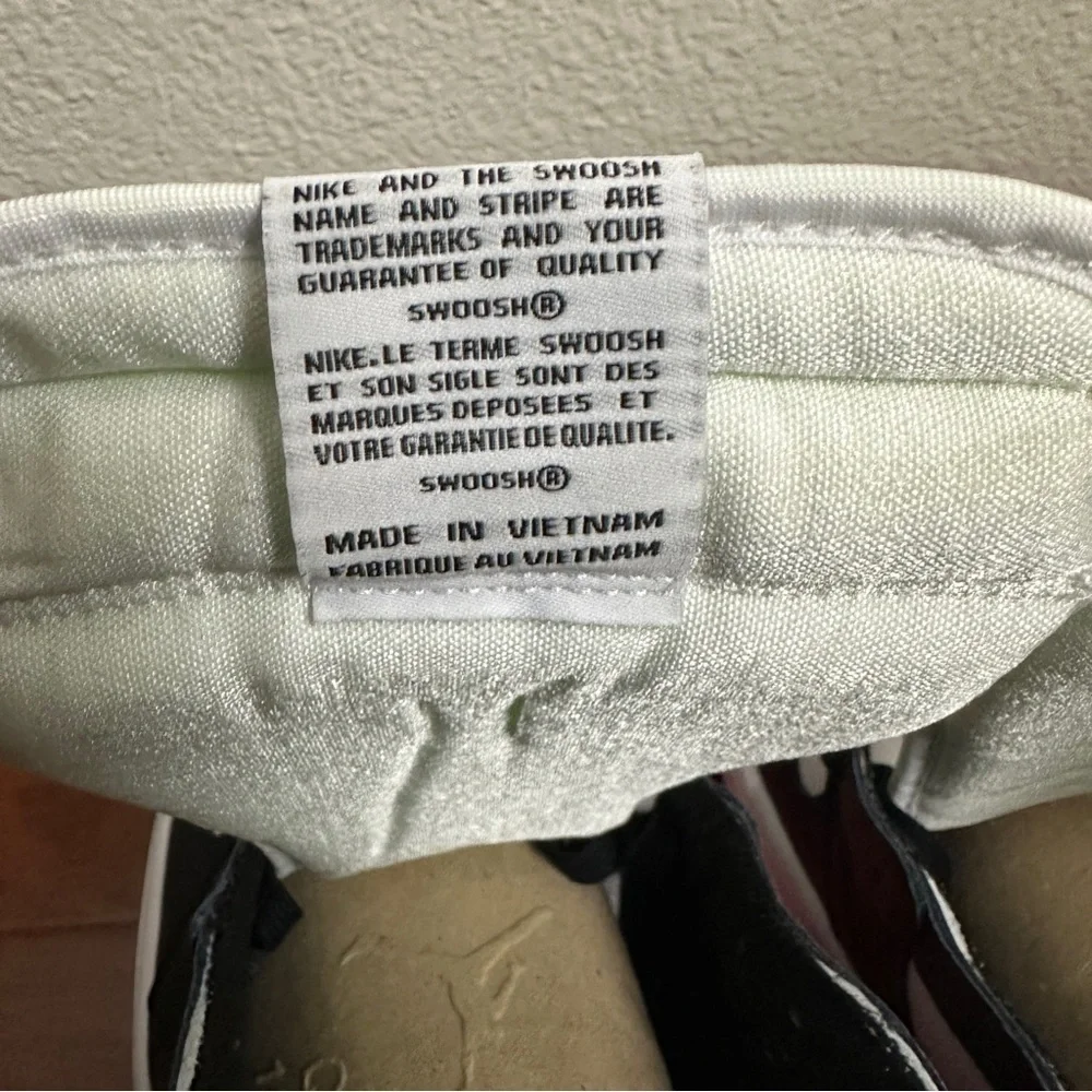 Jordan 1 Retro High Satin Black Toe (Women's) Size 12